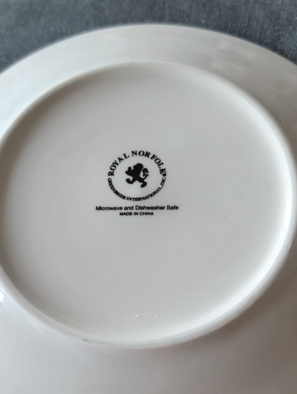 Fall Plates - Picture 2 of 4